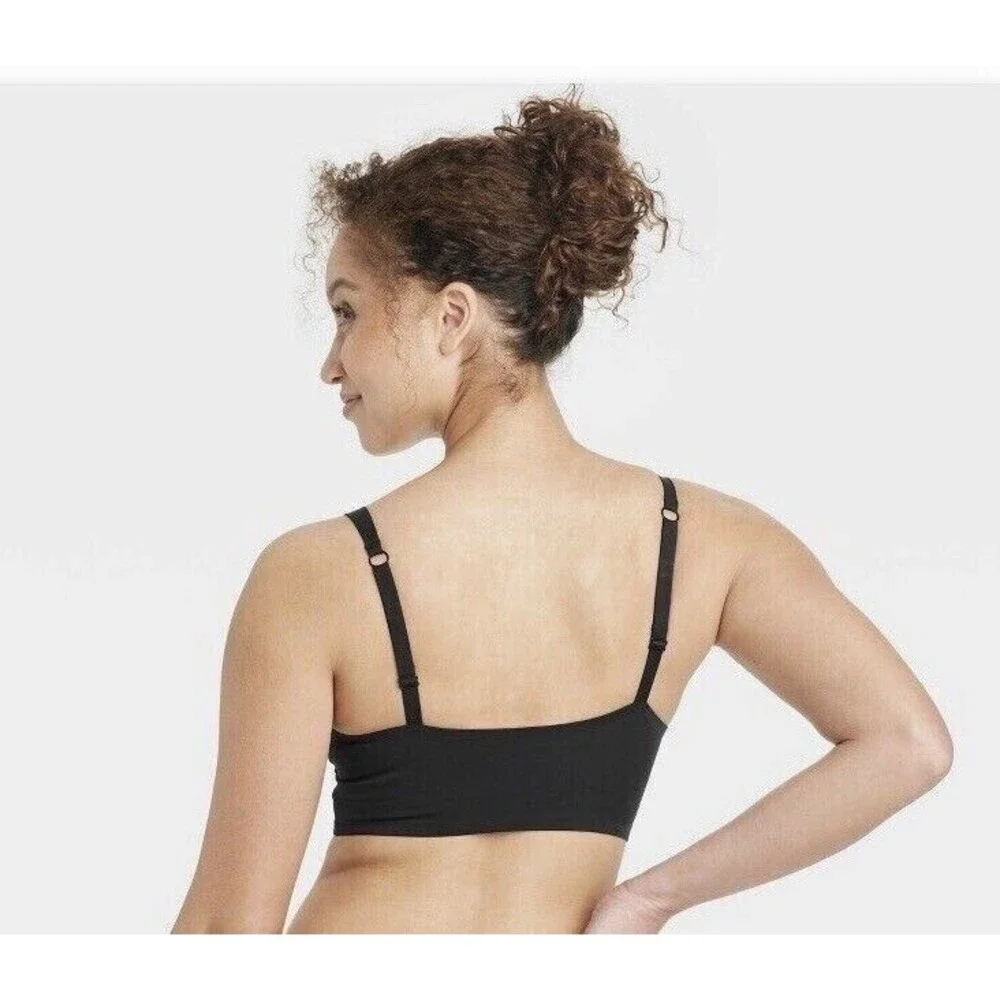 Women's Signature Smooth Comfort Bralette - Auden Size M Pullover Wireless Sleep